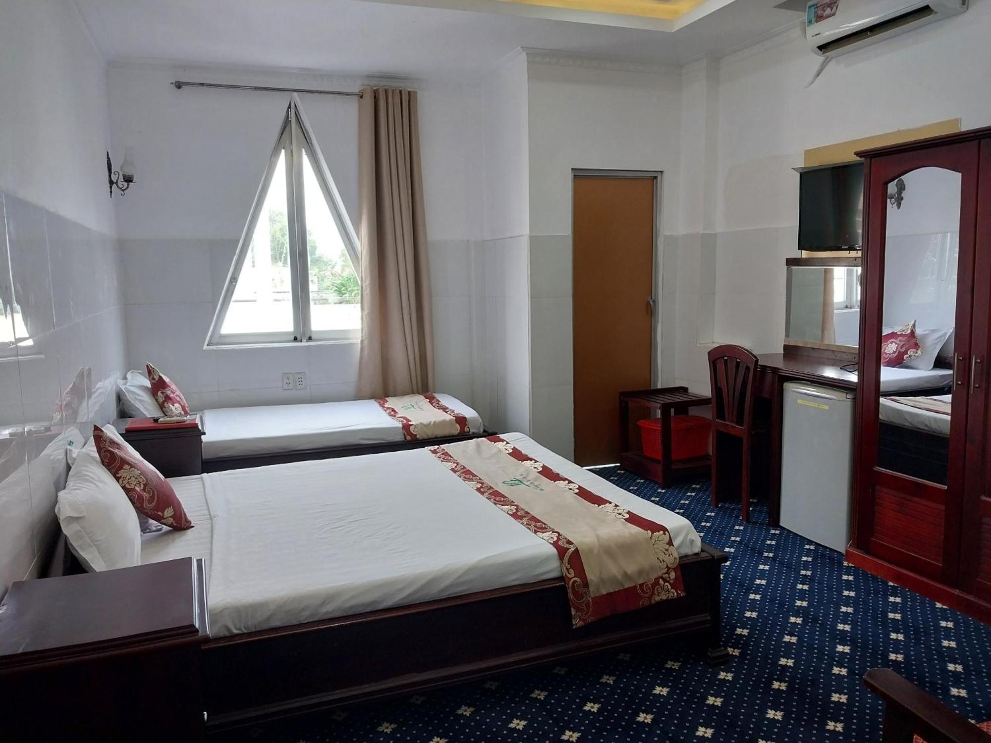 Nhat Quy Hotel タイニン エクステリア 写真