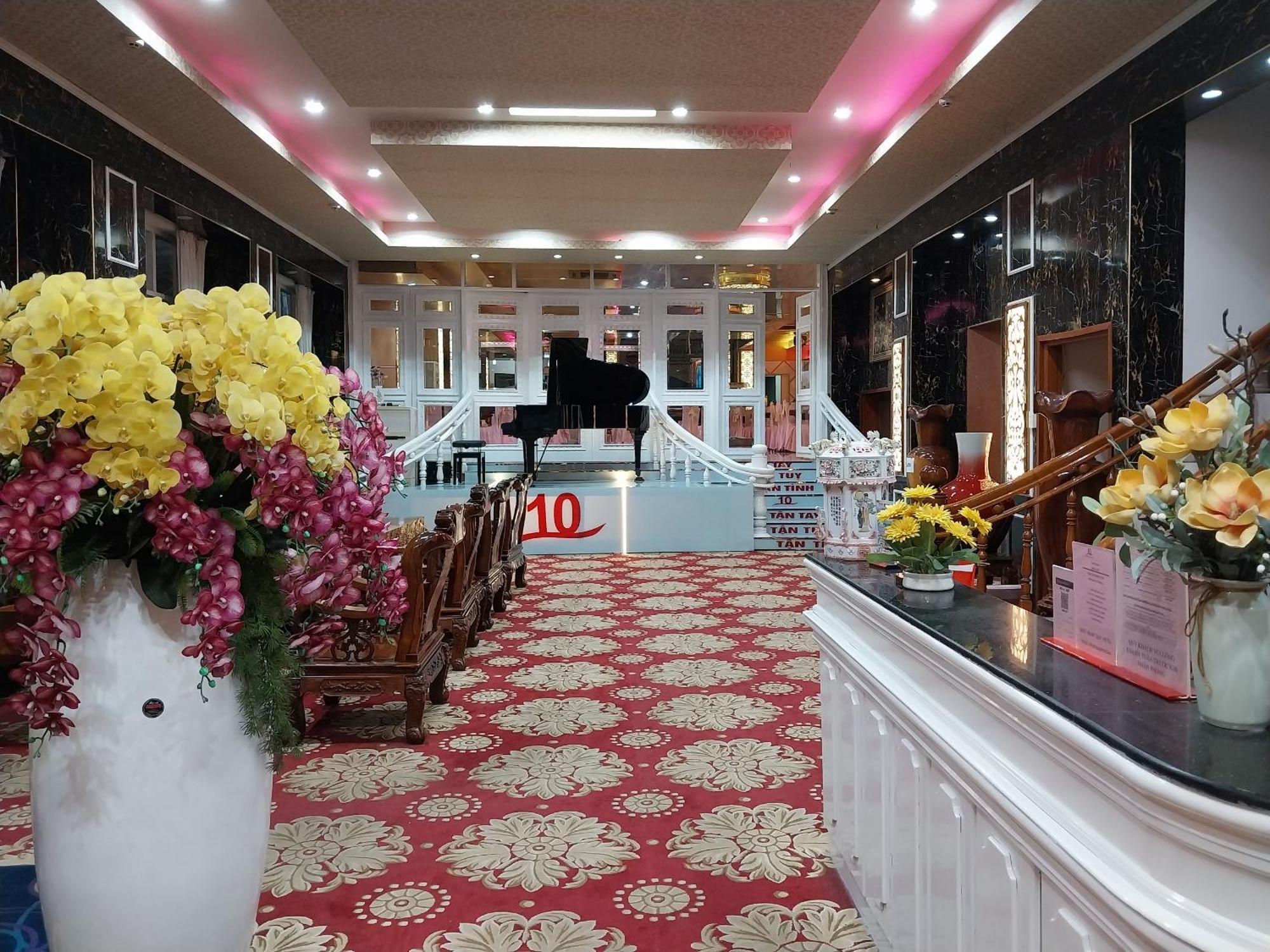 Nhat Quy Hotel タイニン エクステリア 写真