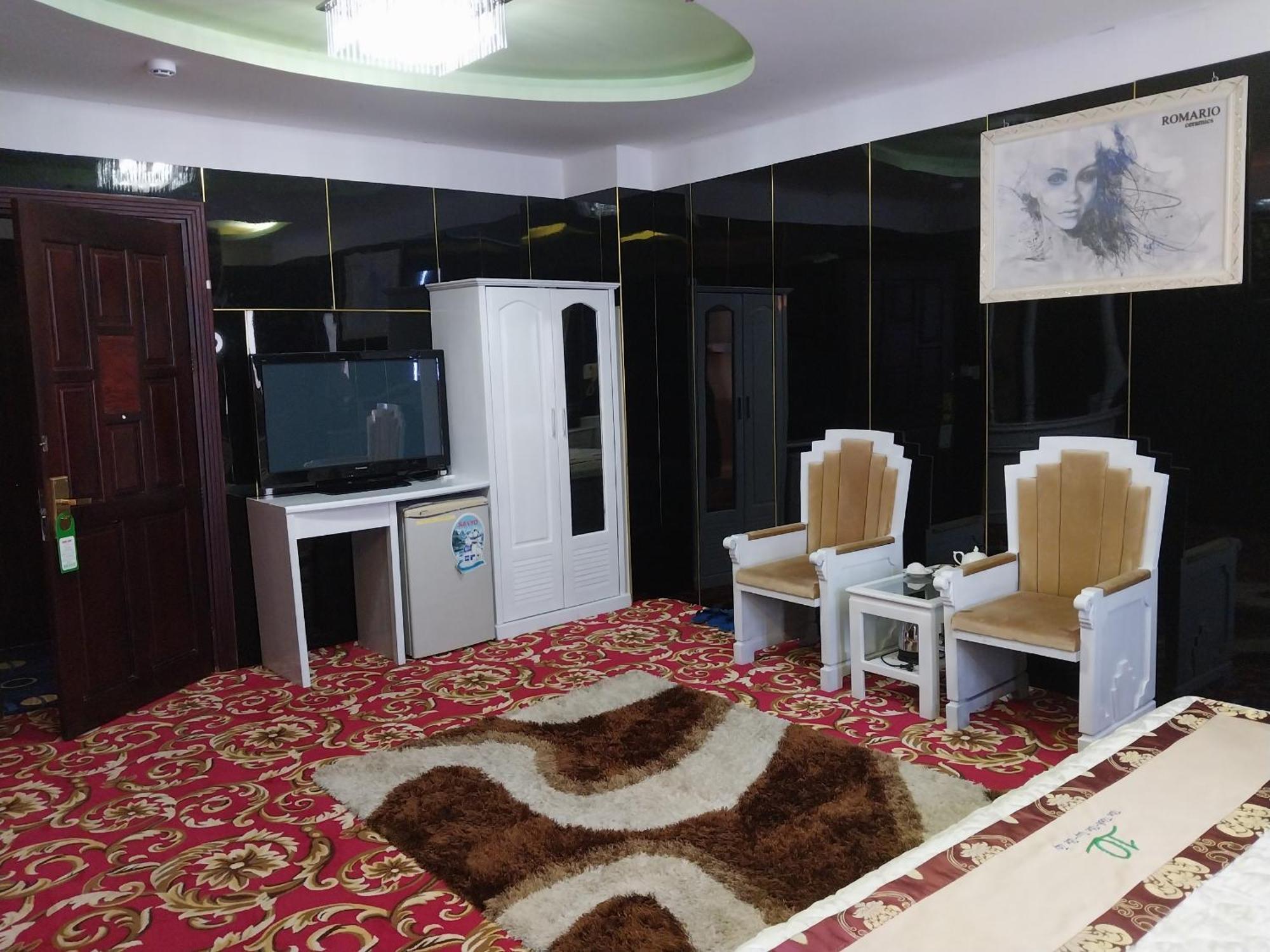 Nhat Quy Hotel タイニン エクステリア 写真