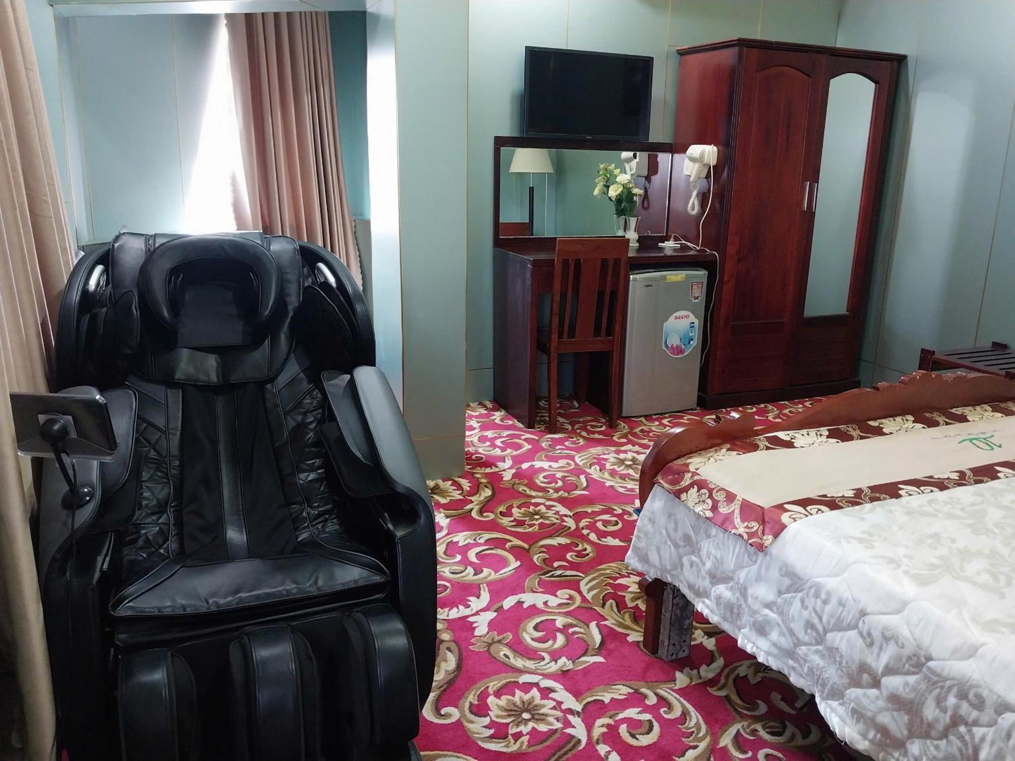 Nhat Quy Hotel タイニン エクステリア 写真