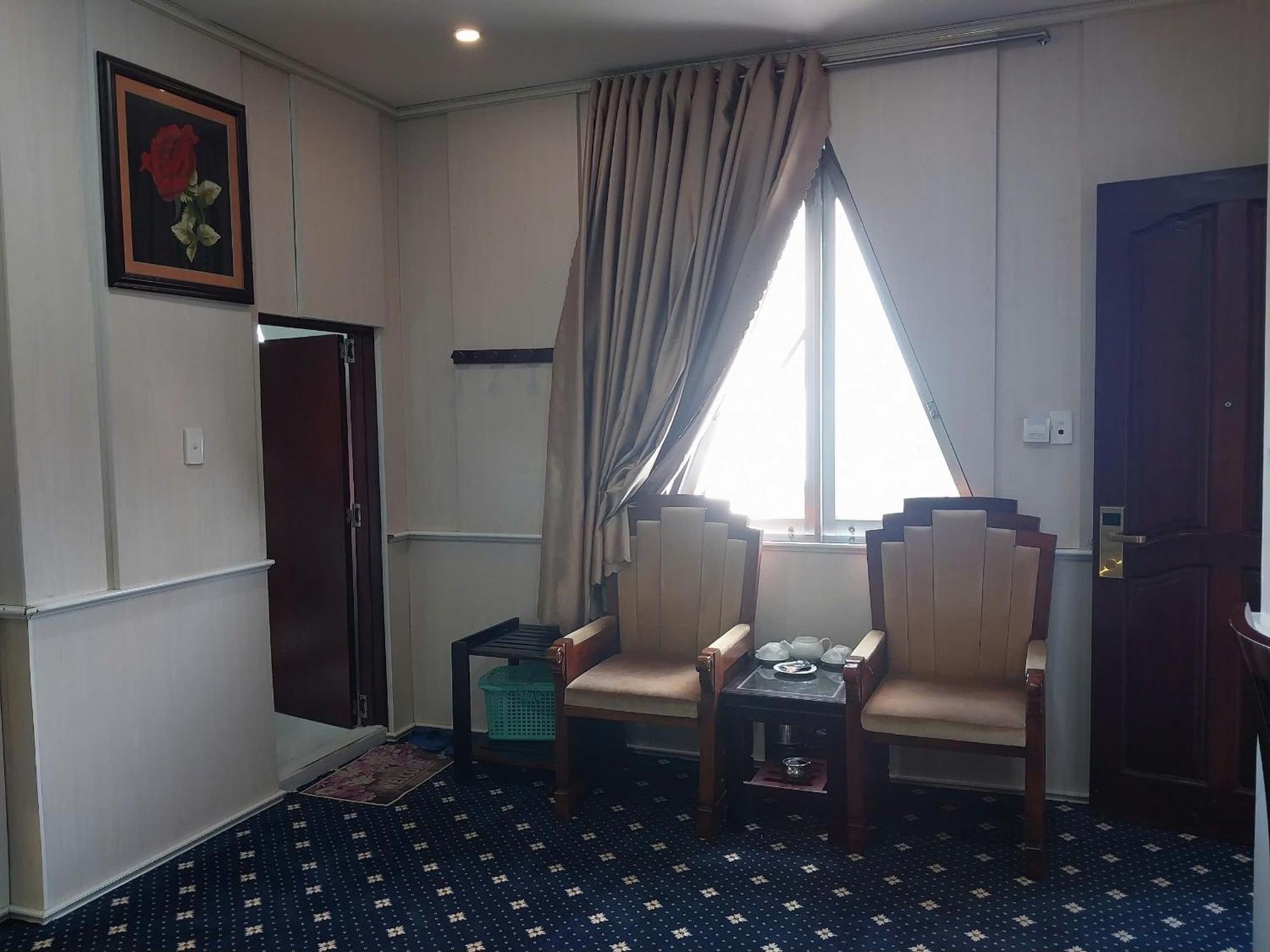 Nhat Quy Hotel タイニン エクステリア 写真