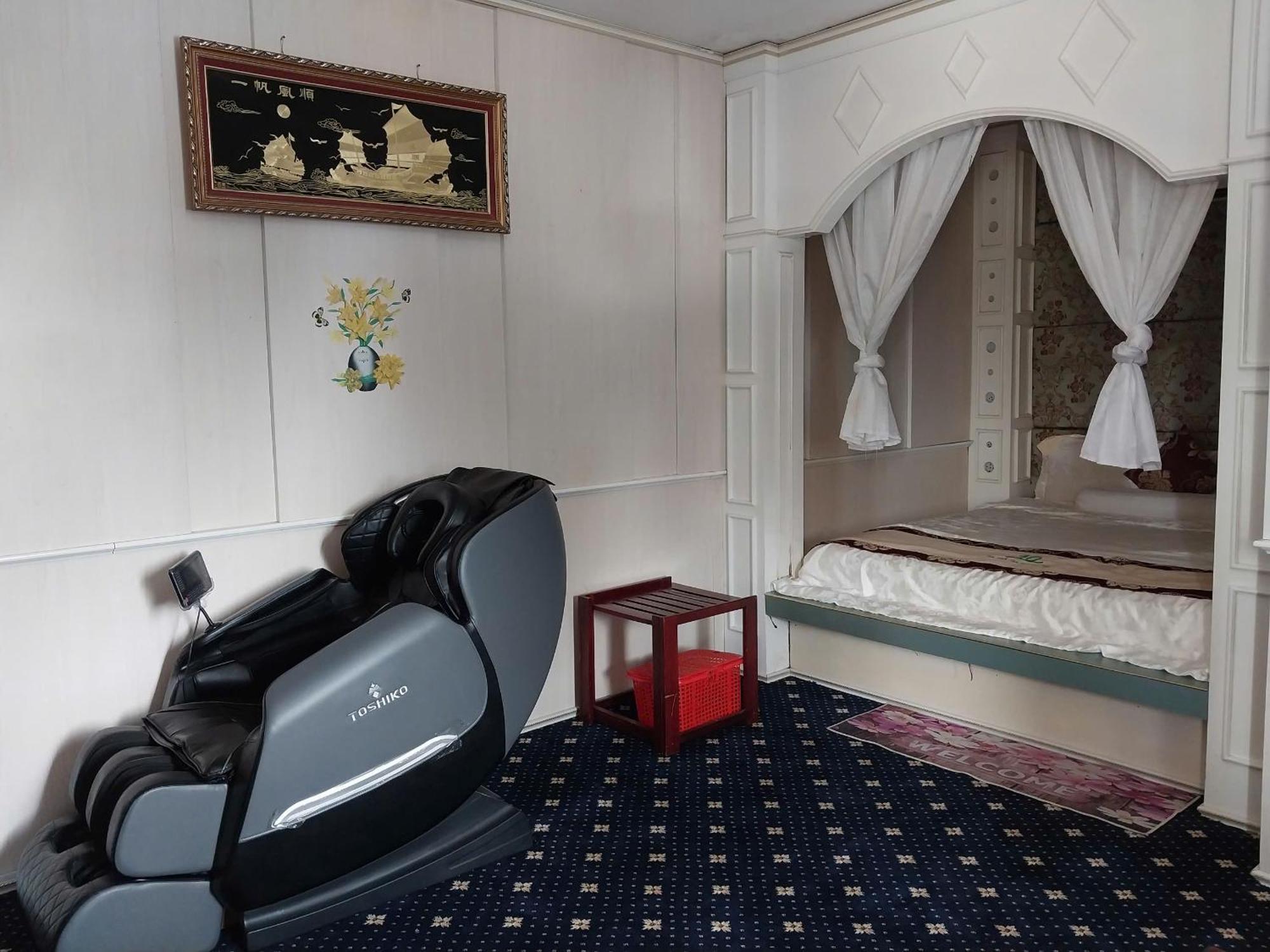 Nhat Quy Hotel タイニン エクステリア 写真