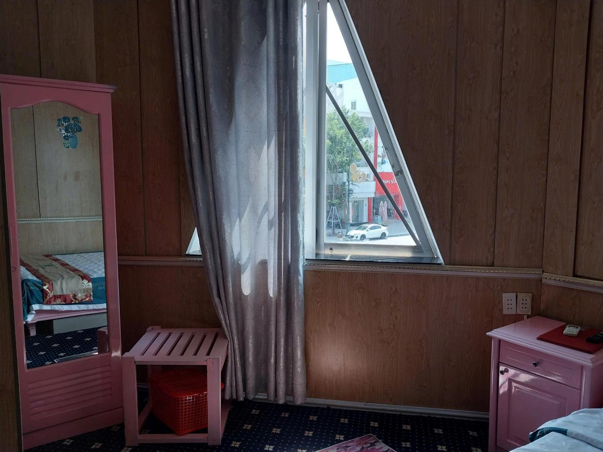 Nhat Quy Hotel タイニン エクステリア 写真